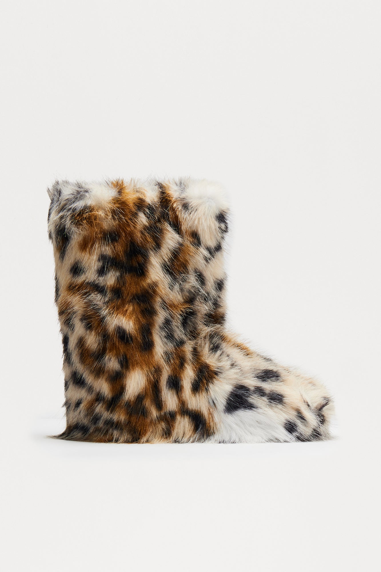 Chilly Days Booties - Leopard