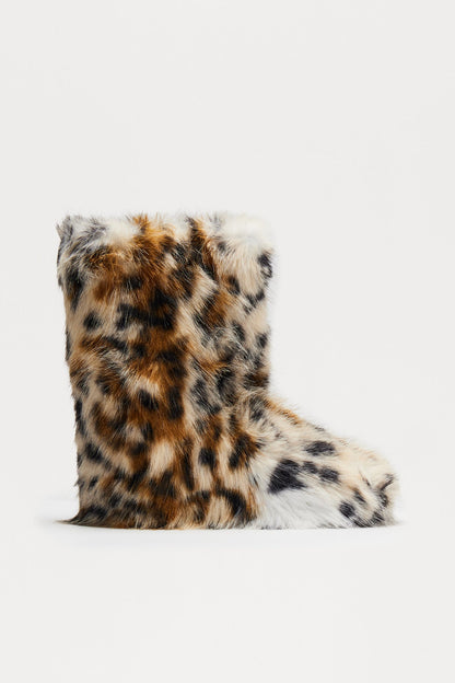 Chilly Days Booties - Leopard