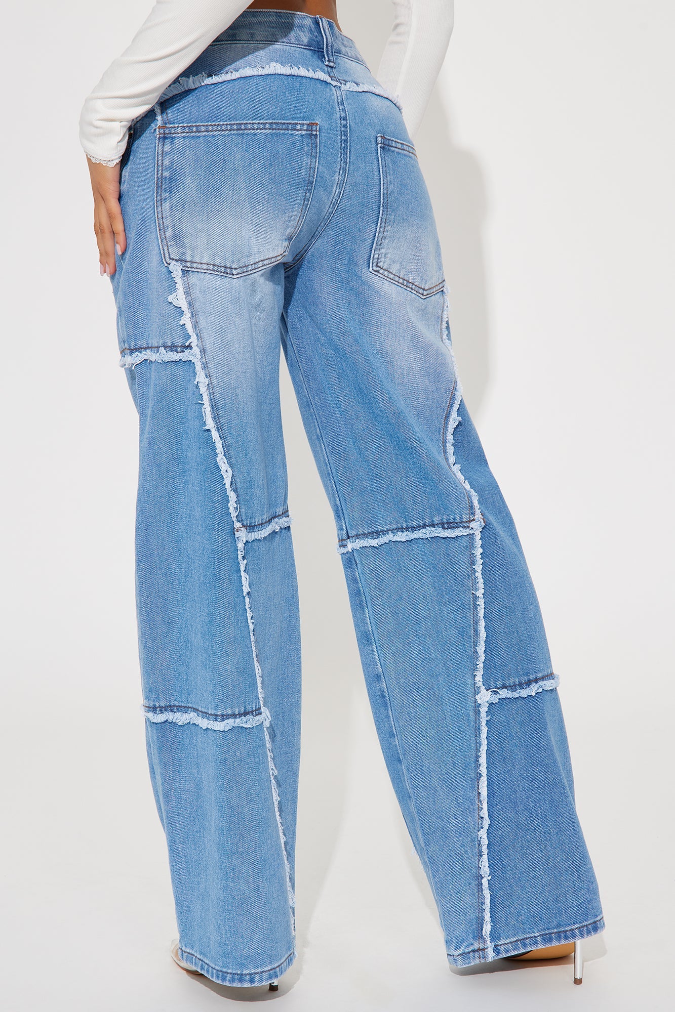 Sorella Non Stretch Frayed Wide Leg Jeans - Medium Wash