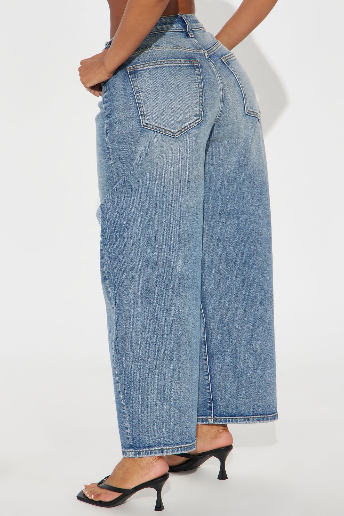Classic Barrel Leg Denim Jeans - Vintage Wash